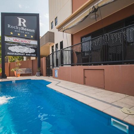 רוקהמפטון Rocky Resort Motor Inn מראה חיצוני תמונה